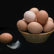 В Татарстане, женщина пронисла в колонию самогон в яйцах